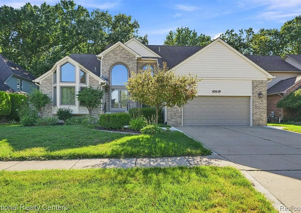 47619 Lamplighter Trl