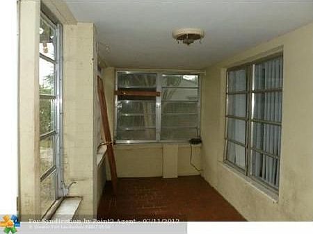 4th image of 1441 SW 29th St