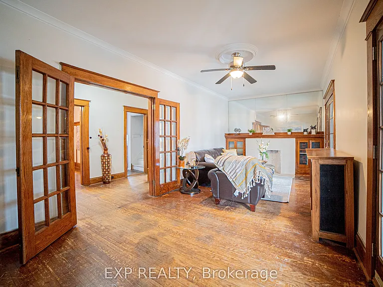 52 Proctor Blvd #MAIN — Photo 12