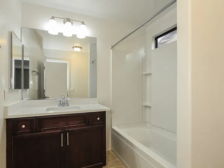 4855 S 4th Ave — Photo 15