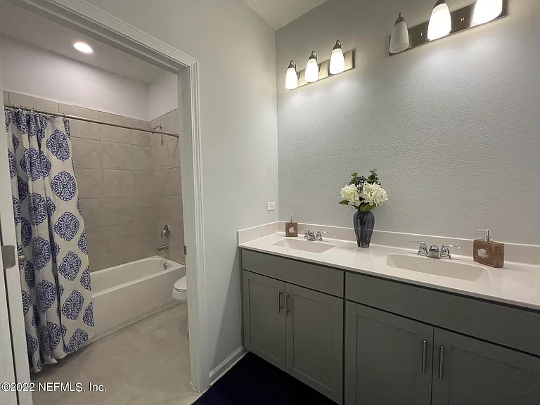 233 Charlie Way — Photo 27
