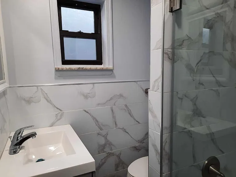 1729 S Hicks St — Photo 2