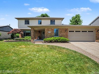 6317 Atkins Dr, Troy, MI, 48085
