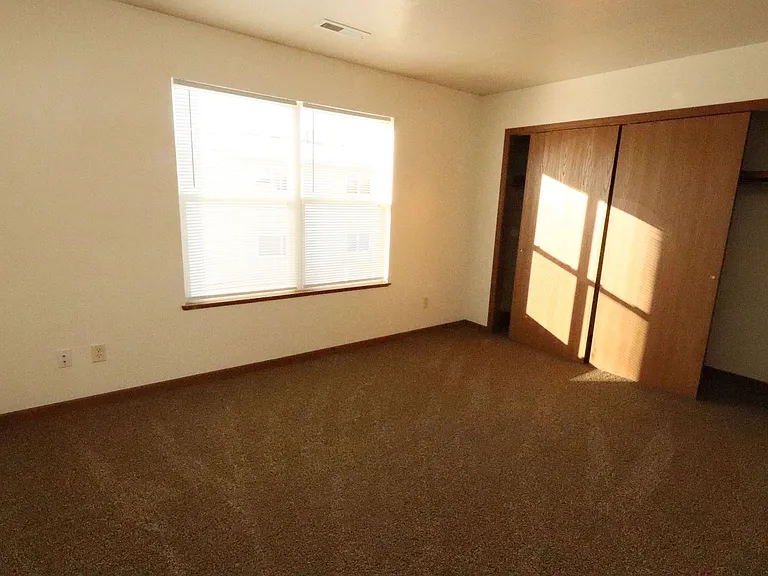 219 Tanglewood Dr #C — Photo 7