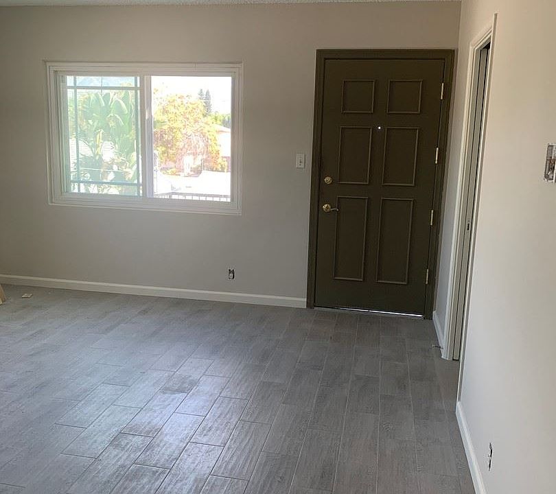 1st image of 1915 N Hollywood Way APT C