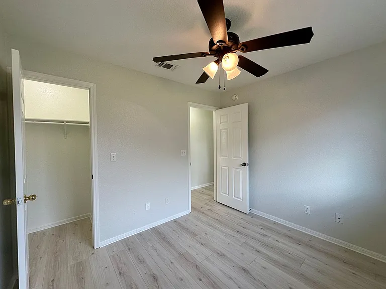 3705 Foxglove Ln — Photo 24