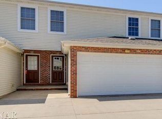 1102 Ekstam Dr APT 3, Bloomington, IL 61704