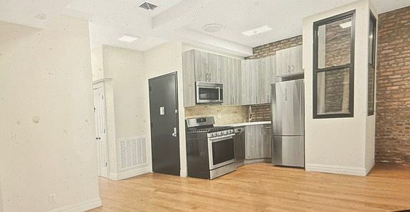 3rd image of 153 7th Ave APT 3