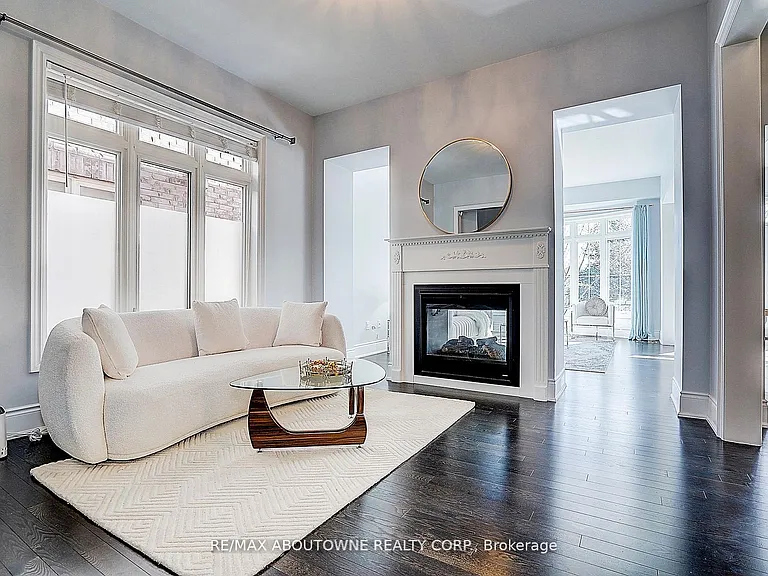 16 Gracedale Dr — Photo 5