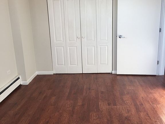 4th image of 1528 W Morse Ave APT 702
