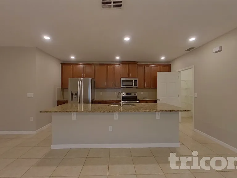 417 Kestrel Dr — Photo 5