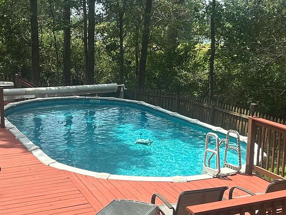 5th image of 1631 Hillsdale Rd