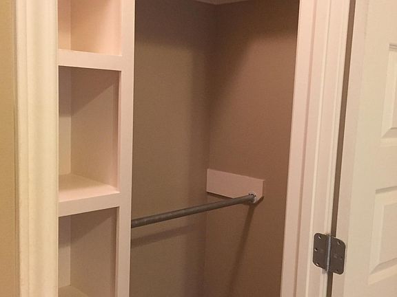 5th image of 4716 N Dogwood St APT 1