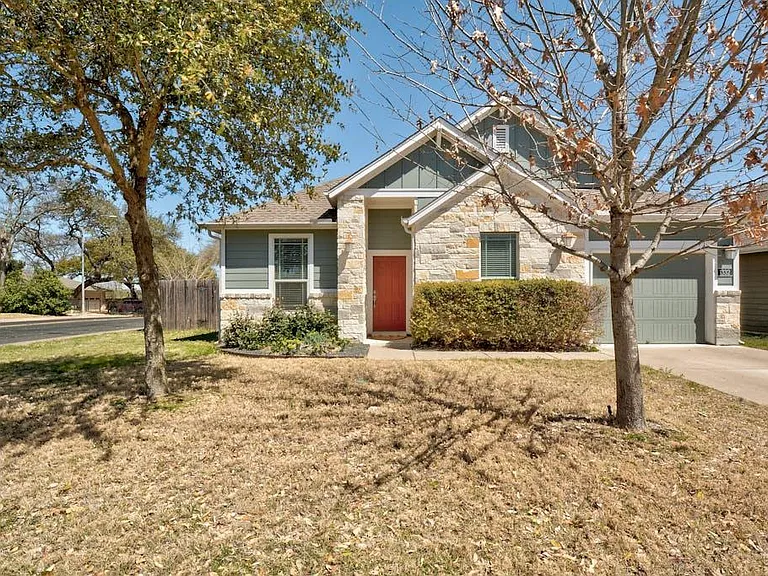 1332 Central Park Ct — Photo 3