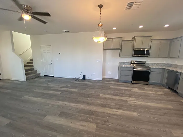 6824 Mangosteen Ln — Photo 8
