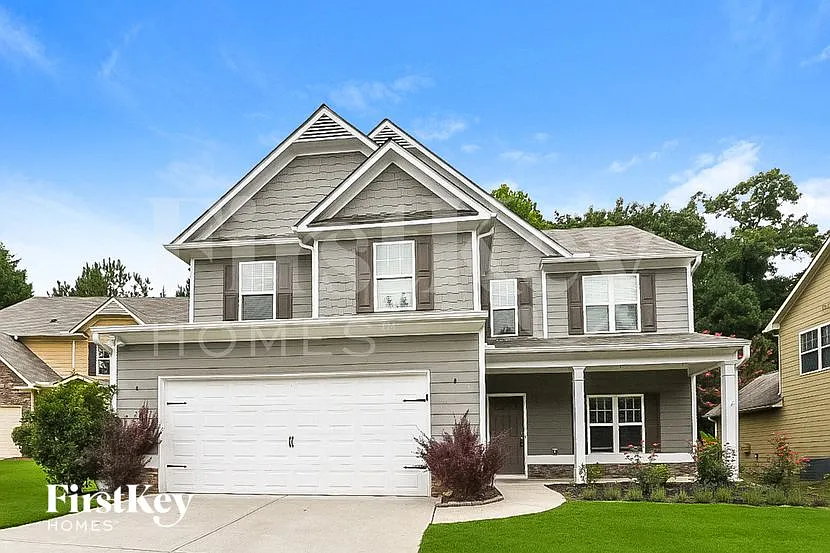 4 bed, 3.0 bath, 2070 sqft, $2,470 — Photo 1