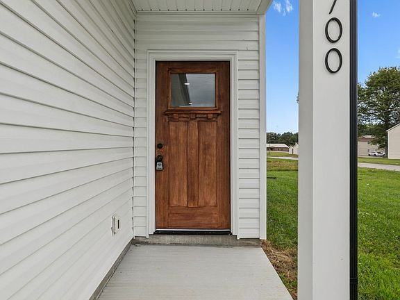 4th image of 700 Robinson Rd