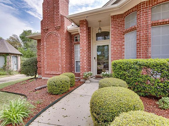 4th image of 4501 Oak Club Dr