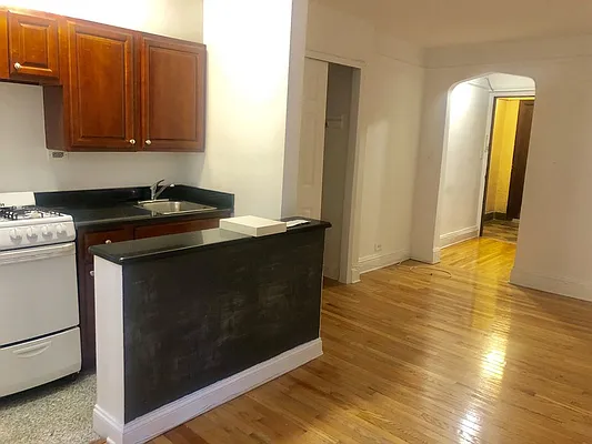 Rented by Dynamik Realty | media 5