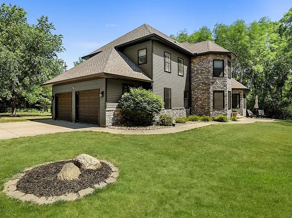 3122 Alder Ln, Saint Cloud, MN 56301