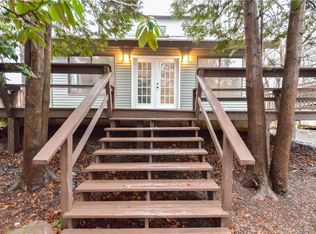 768 Country Place Dr, Tobyhanna, PA