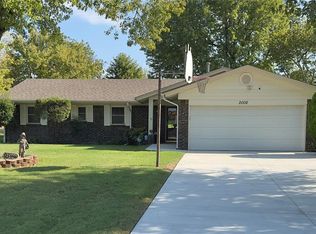 2008 W Cedar Ridge Dr, Mustang, OK 73064