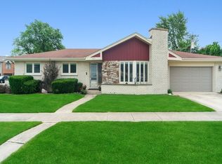 1321 Crain St, Park Ridge, IL 60068