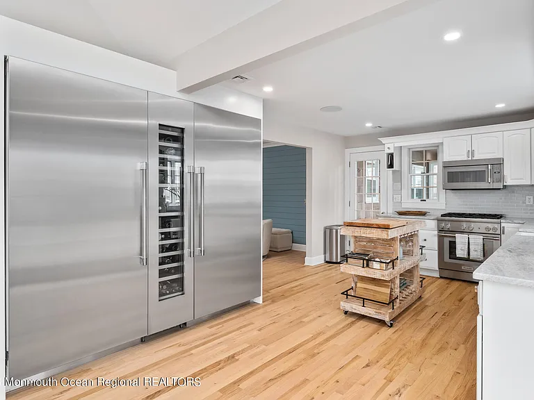 212 Helm Rd — Photo 18