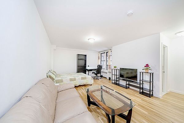 1st image of 60 9th St #509