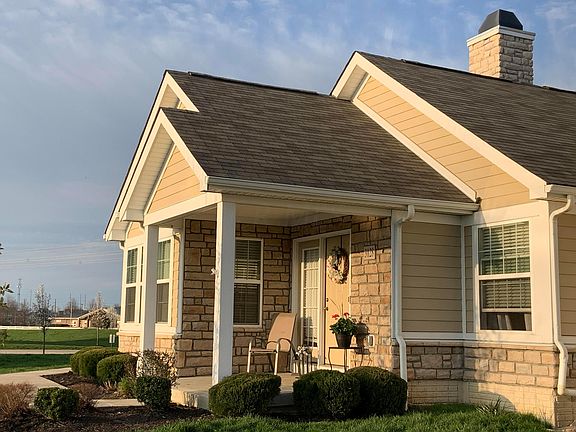 2nd image of 3128 Rossmore Cir