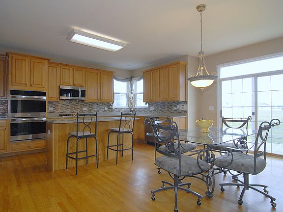 4th image of 14647 Capital Dr