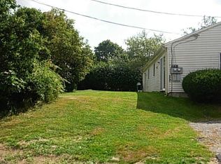83 1/2 Maple St, Spencer, MA 01562