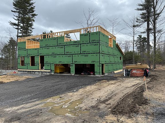 4th image of 21 Lochwood Drive