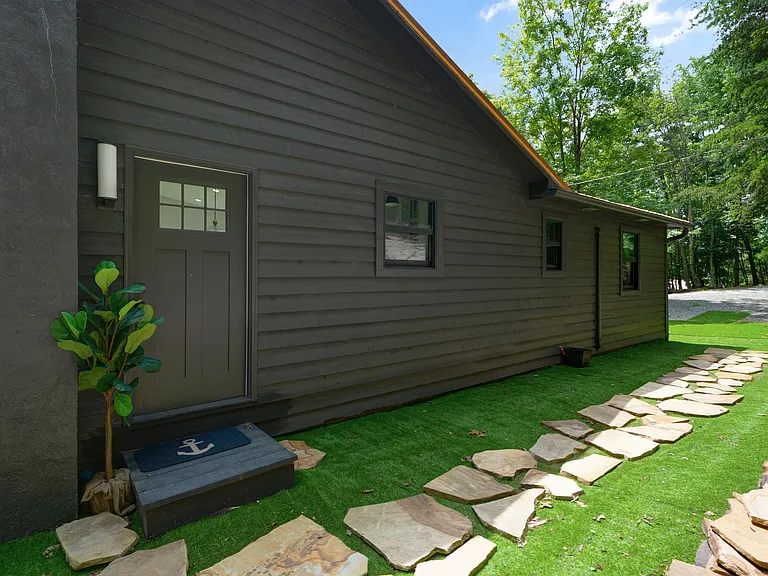 135 Nancy Point — Photo 43