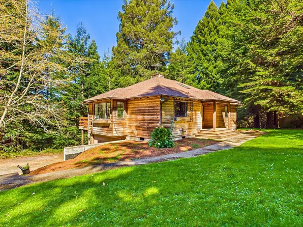 230 Blue Blossom Ln, Eureka, CA 95503