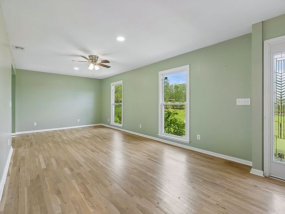 5th image of 771 Mount Pleasant Rd
