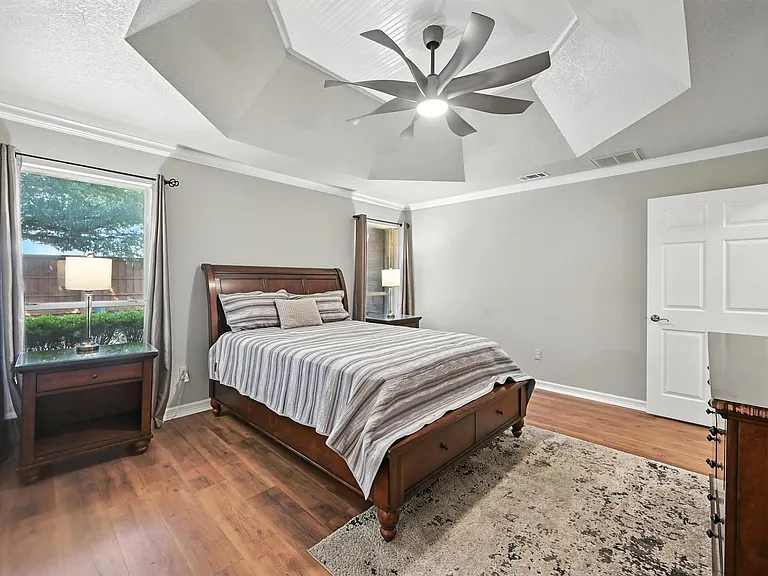 6301 Meadow Lakes Dr — Photo 31