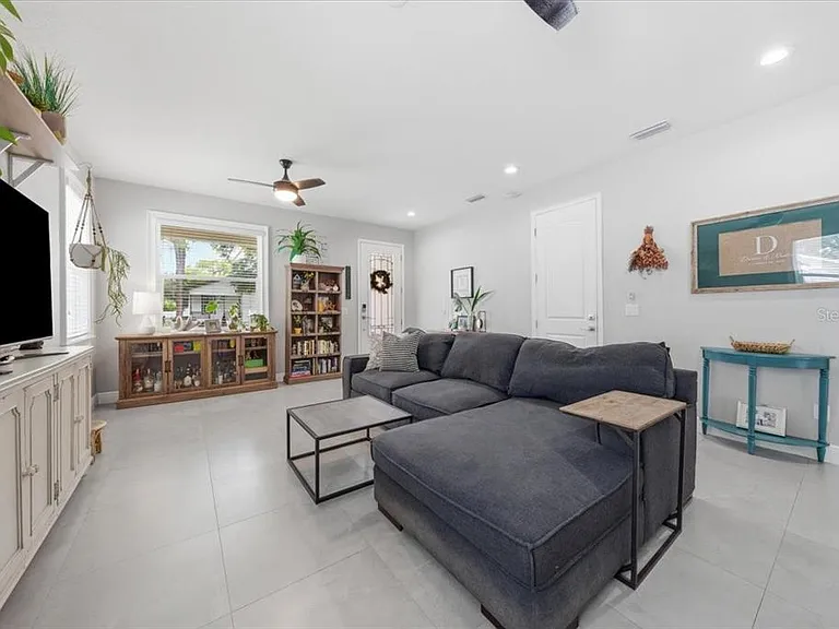 1808 W Cluster Ave — Photo 6