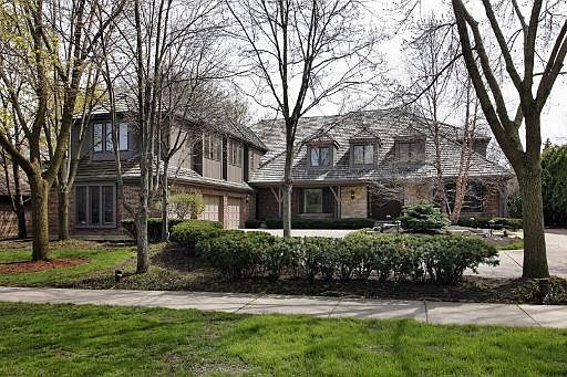 1st image of 2879 Woodmere Dr