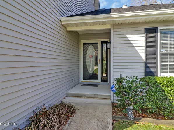 3 Augustine Ln, Fairfield Glade, TN 38558