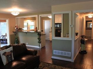 5029 Edinbrook Ln, Edina, MN 55436