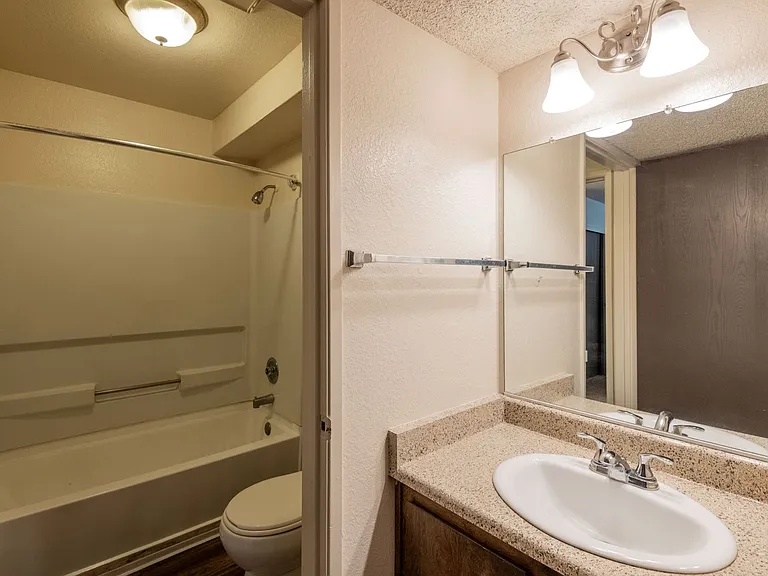 Sunflorin Village Apartments — Photo 25