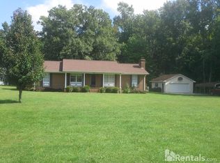 3520 Bond St, West Point, VA 23181