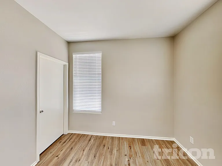 2528 Calico Hearts Ct — Photo 10