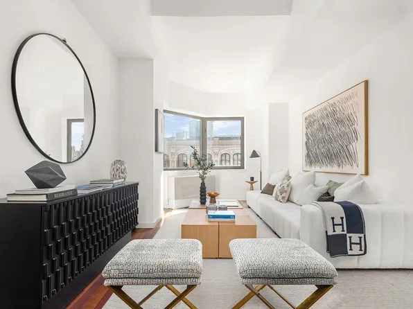 121 East 23rd Street image 3 of 15