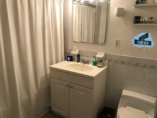 Rented by Fifth & Forever LLC | media 52