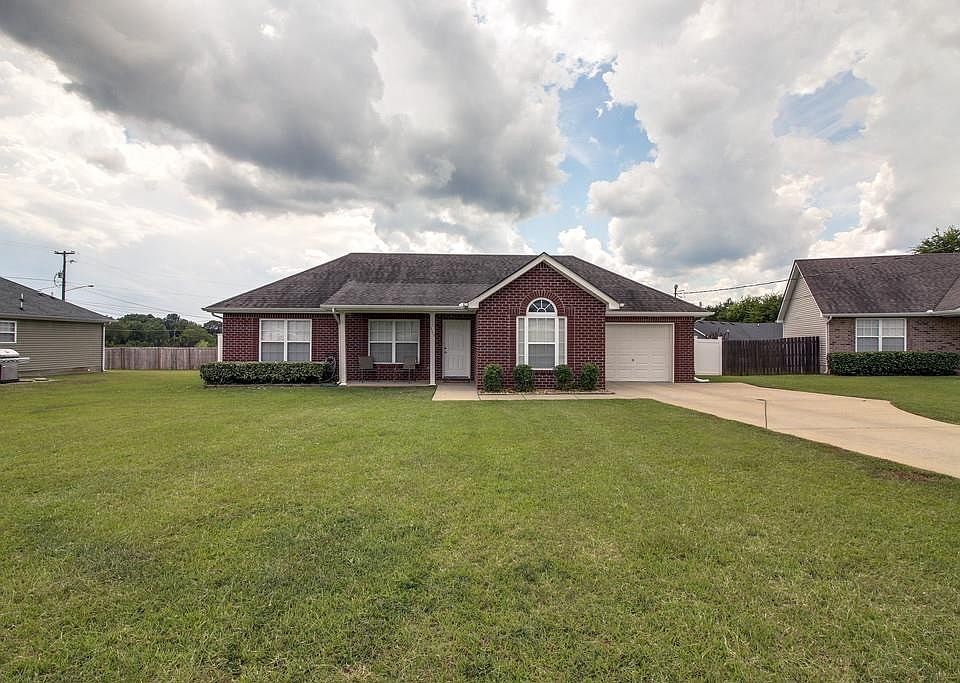 1st image of 305 Kimberly Ann Ct