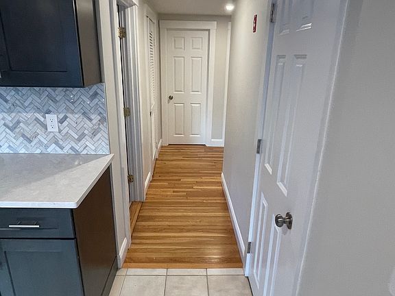 4th image of 5 Mystic Ave #1
