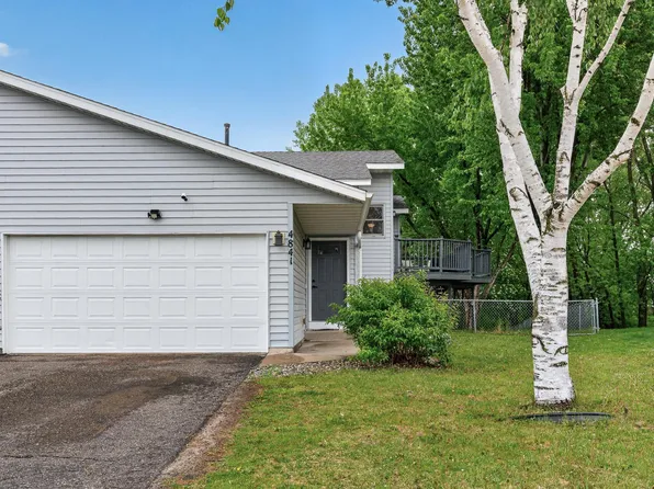 4841 Helena Rd N, Oakdale, MN 55128