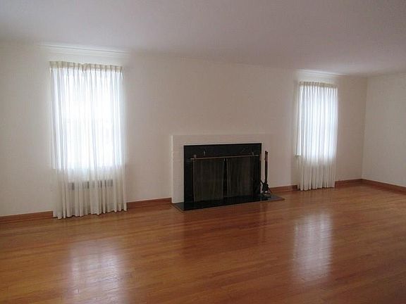 2nd image of 4425 Upland Dr